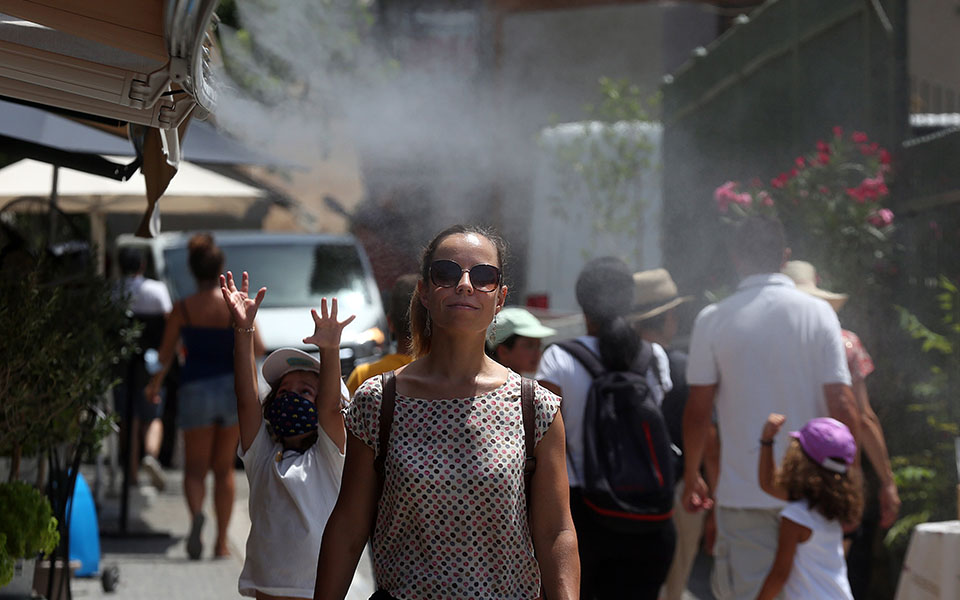 καύσωνας-σε-επιφυλακή-για-την-αποφυγή-561455173