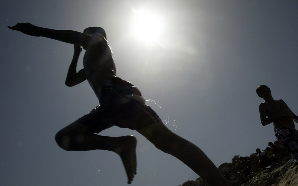 καιρός-υποχωρεί-ο-καύσωνας-άνεμοι-έως-561460060