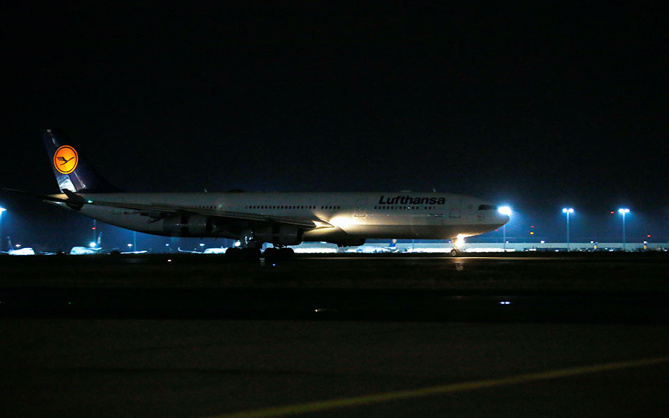 αφγανιστάν-στη-φρανκφούρτη-πτήση-της-lu-561468670