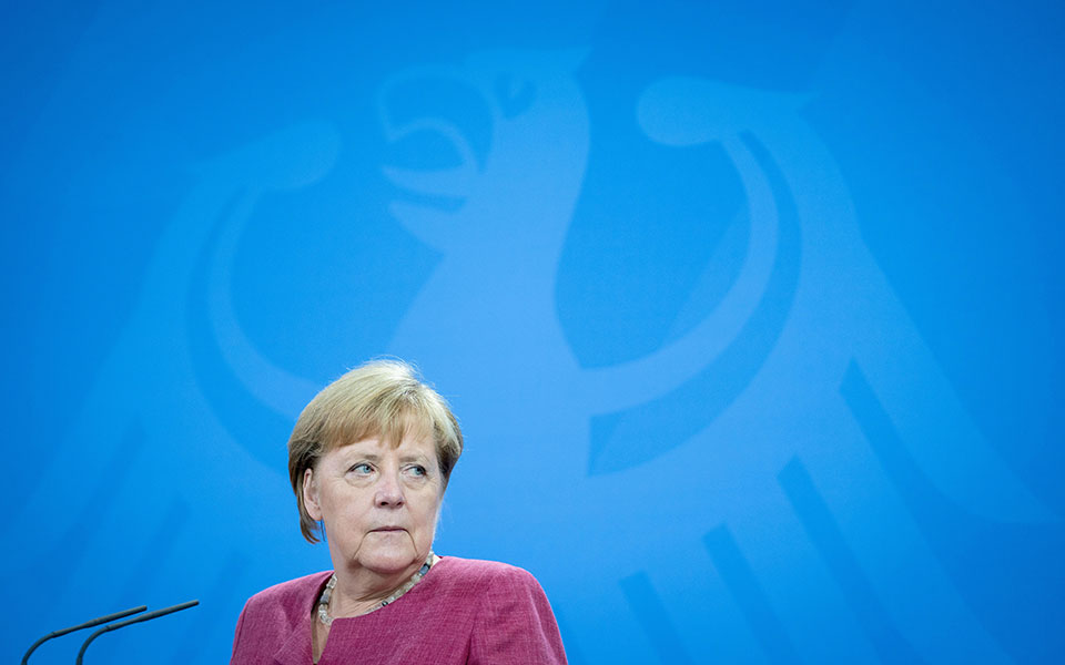 αφγανιστάν-επικοινωνία-μέρκελ-με-ευρ-561468394