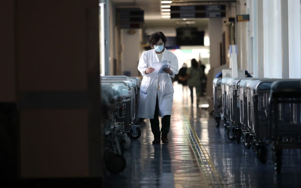 κορωνοϊός-ανεμβολίαστο-το-87-των-ασθενώ-561471826