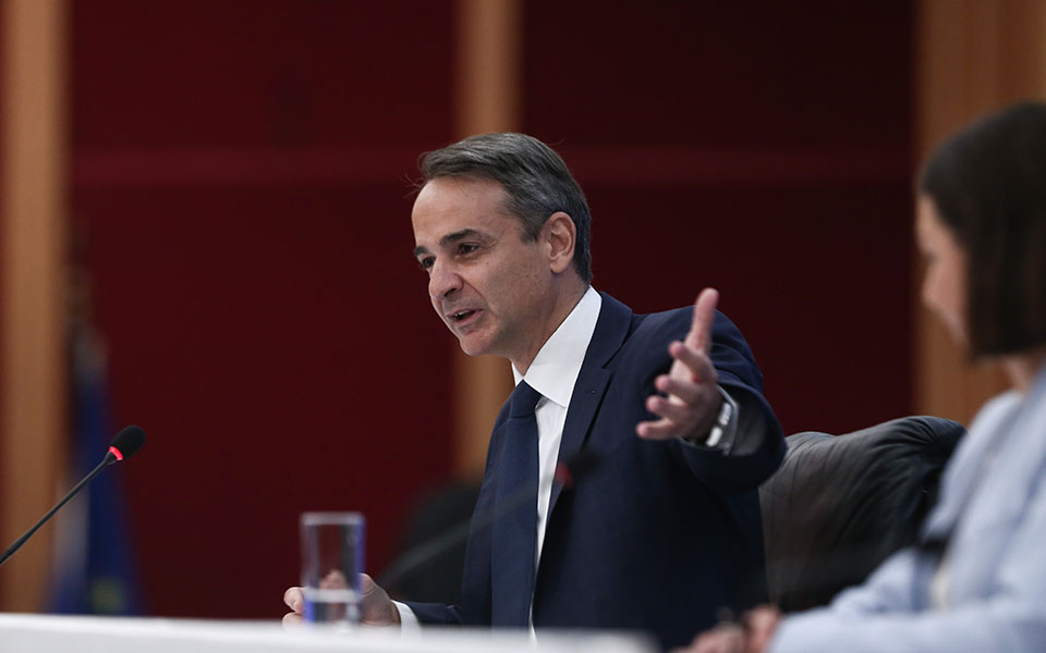 κυρ-μητσοτάκης-προστατεύσαμε-χιλιάδ-561464803