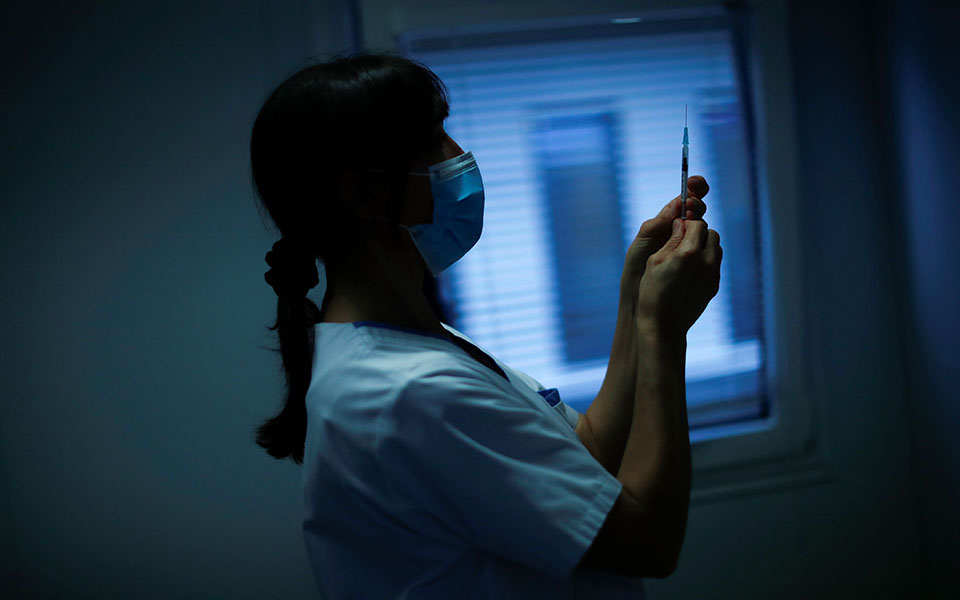 βέλγιο-επτά-εμβολιασμένοι-ηλικιωμέν-561460174