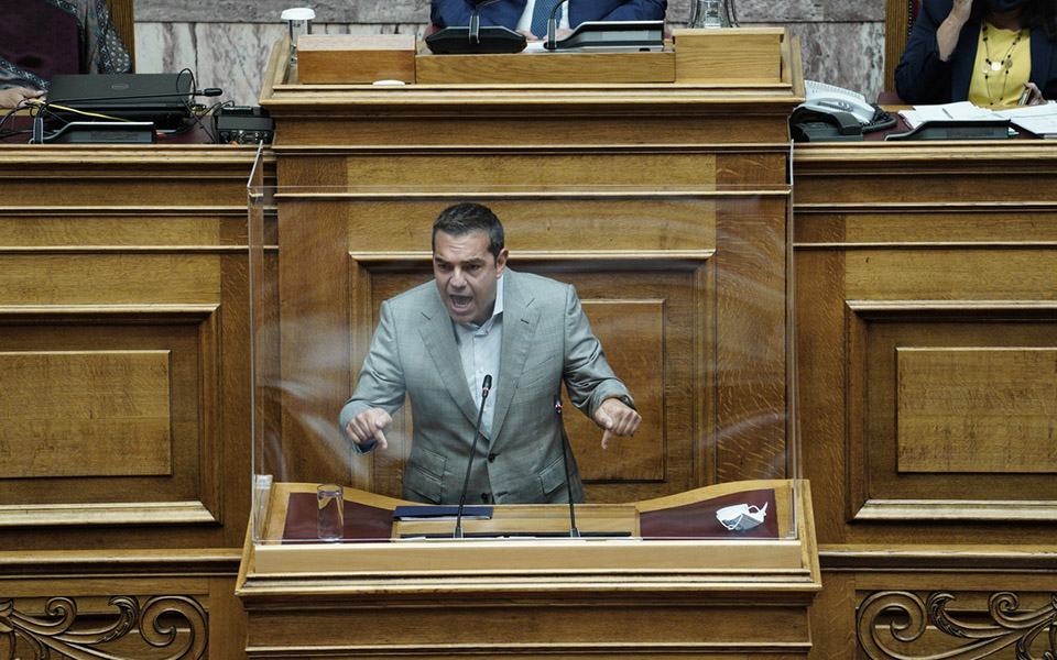 Βουλή: Διασταυρώνουν τα ξίφη τους για τις πυρκαγιές οι πολιτικοί αρχηγοί-1