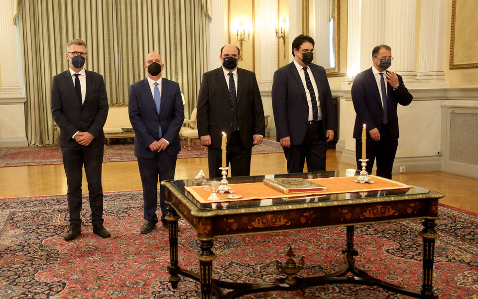 ορκίστηκαν-οι-νέοι-υπουργοί-και-υφυπο-561465613