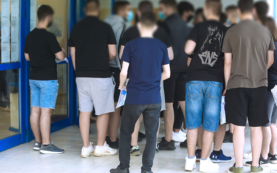 βάσεις-2021-σχεδόν-57-000-υποψήφιοι-εισάγοντα-561476716