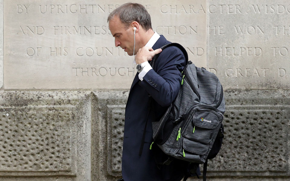 βρετανία-ζητούν-την-παραίτηση-ράαμπ-561470629