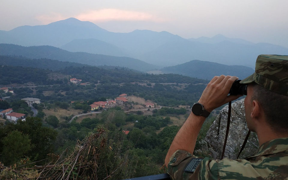 Βίντεο και φωτογραφίες από τις περιπολίες στρατού και αστυνομίας για την πρόληψη πυρκαγιών-2