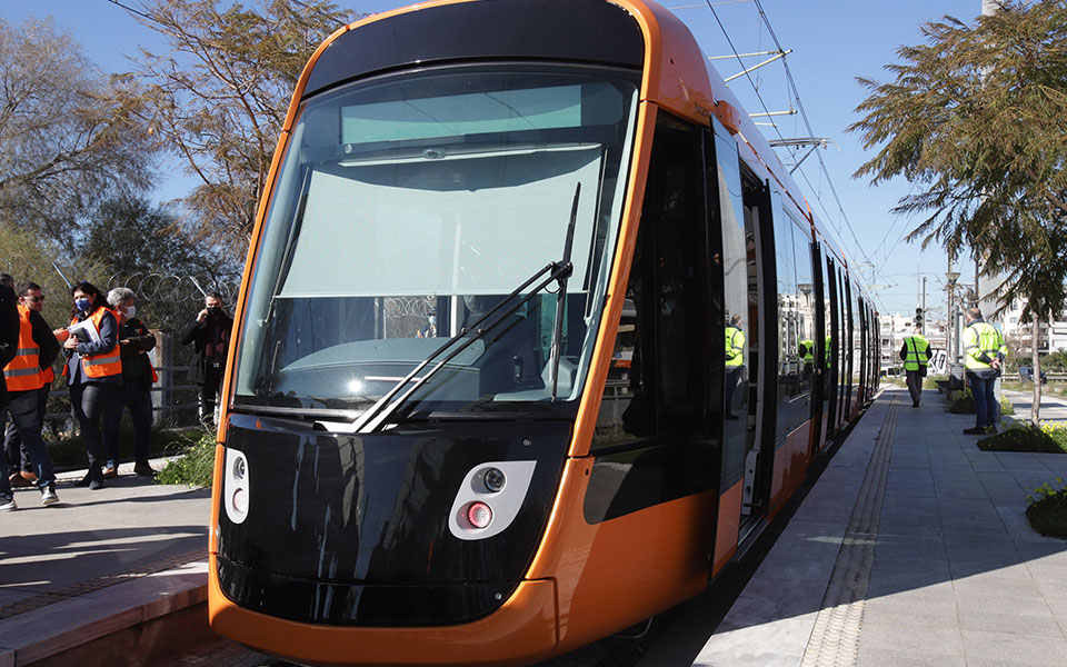 τραμ-τροποιήσεις-δρομολογίων-ανήμερ-561474166