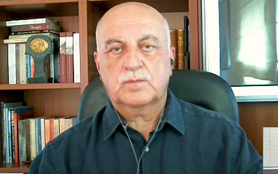 τζανάκης-δέχομαι-απειλές-και-κατάρες-561476602