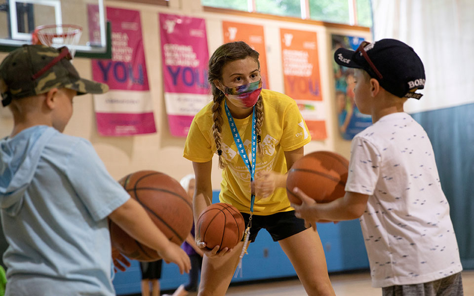 ηπα-κατακόρυφη-αύξηση-κρουσμάτων-covid-στ-561468868