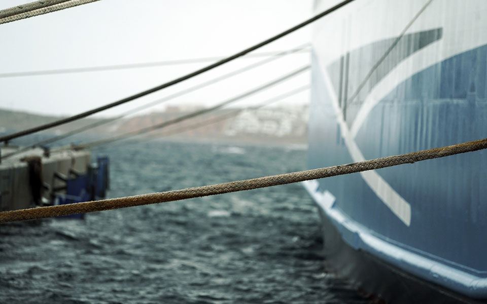 πλακιωτάκης-μπλόκο-σε-12-000-ταξιδιώτε-561455446