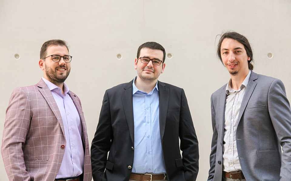 ένα-μοναδικό-εργαλείο-προβολής-για-όλ-561500578