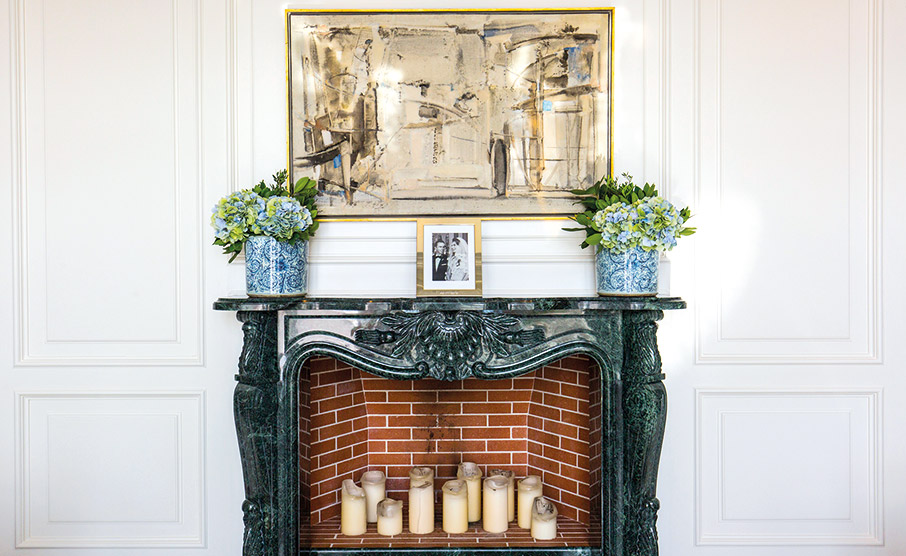 Λάουρα Λαλαούνη: Kλασικότητα & εκλεπτυσμός-1