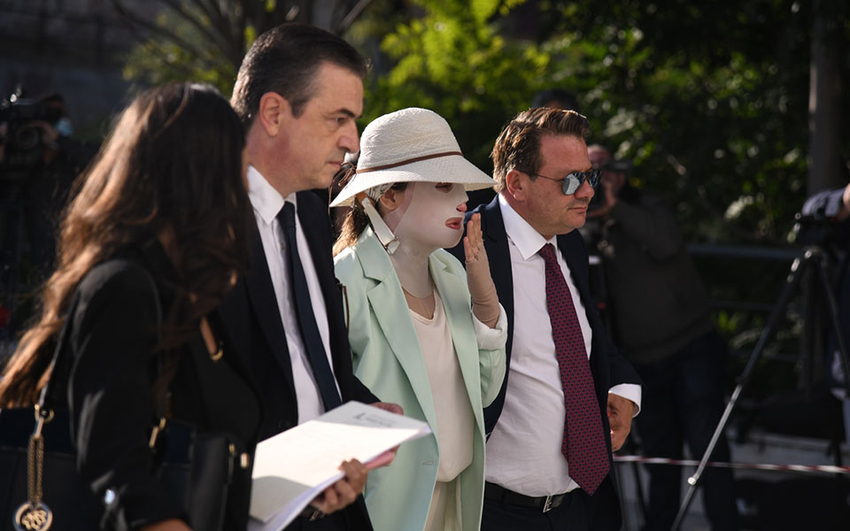 επίθεση-με-βιτριόλι-ξέσπασμα-ιωάννα-561519544