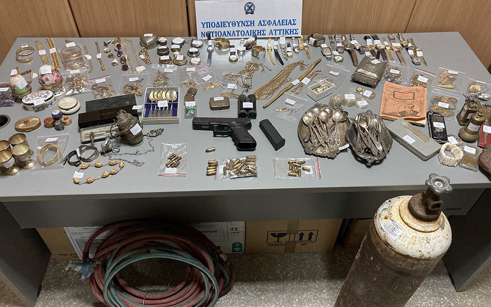 εξάρθρωση-σπείρας-που-διέπραττε-κλοπ-561499552