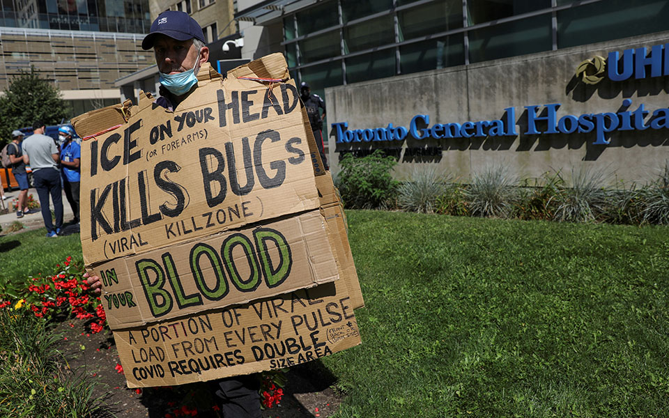 youtube-ξηλώνει-τους-αρνητές-ινφλουένσερs-561517936