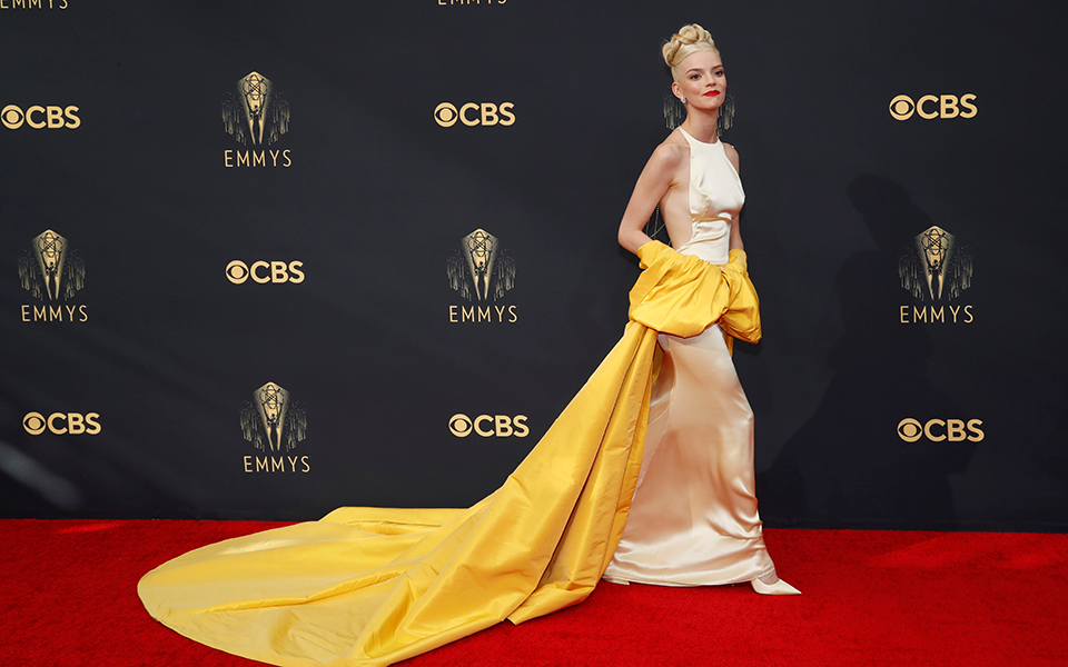 Βραβεία Έμμυ: Κυριαρχία του Netflix, σάρωσαν Crown και Queen’s Gambit-2