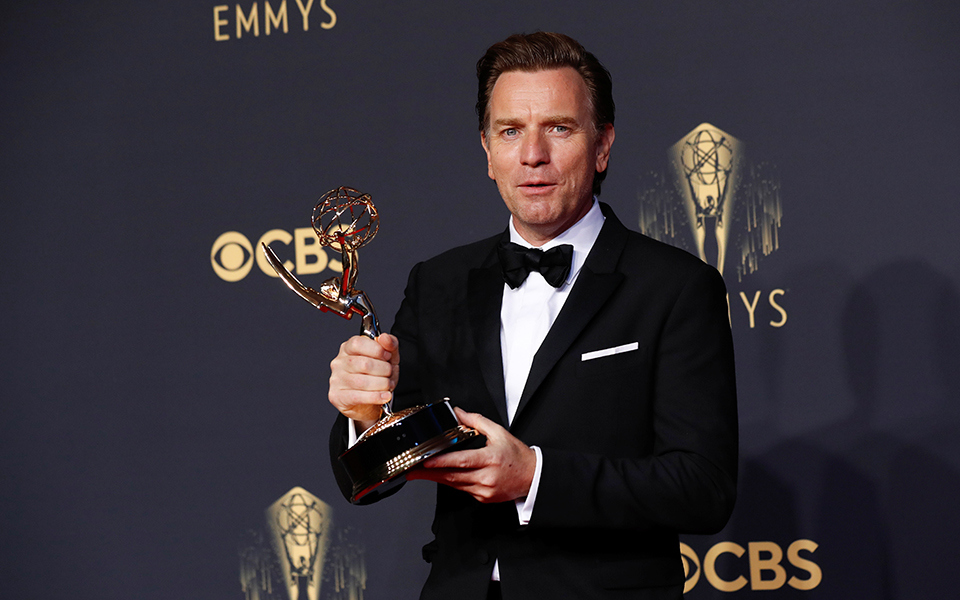 Βραβεία Έμμυ: Κυριαρχία του Netflix, σάρωσαν Crown και Queen’s Gambit-5