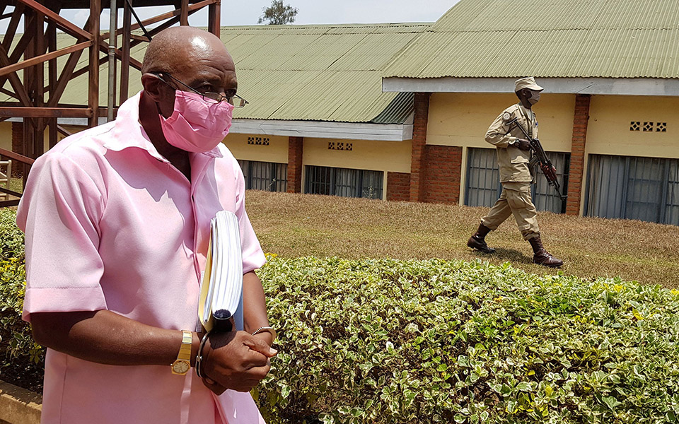 ενοχος-για-τρομοκρατία-ο-ήρωας-της-ρο-561505528