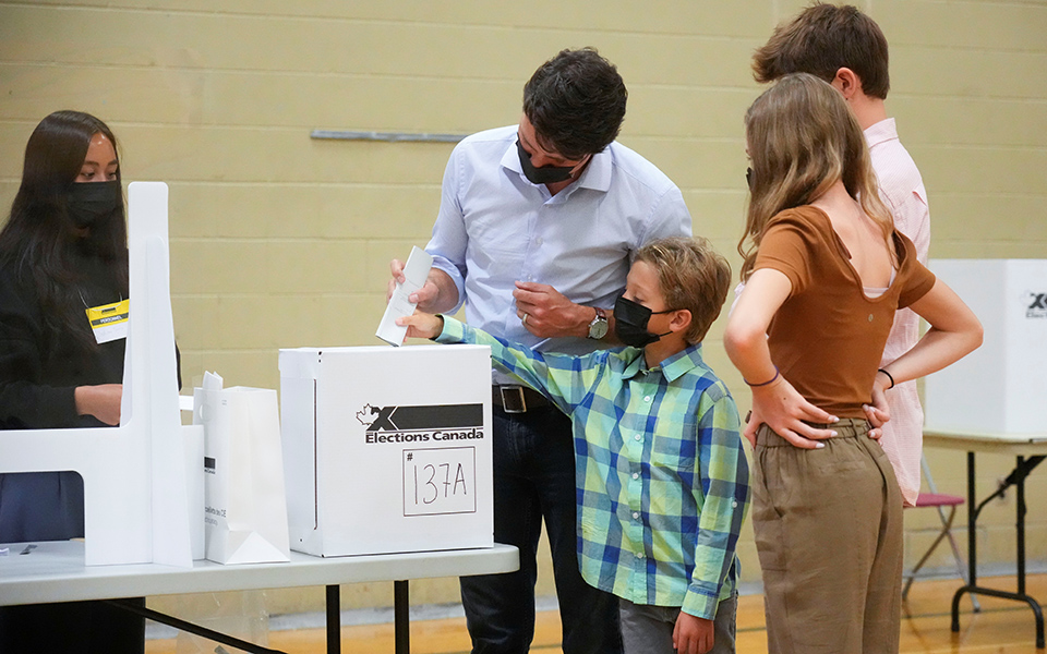 εκλογές-στον-καναδά-προς-τη-νίκη-οδεύε-561506266