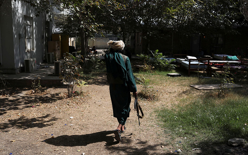 αφγανιστάν-ταλιμπάν-κρέμασαν-σορούς-561513073