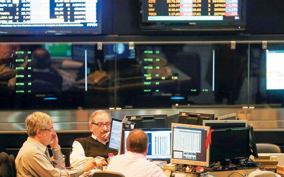 δημόσιο-χρέος-και-χαμηλά-επιτόκια-561491017