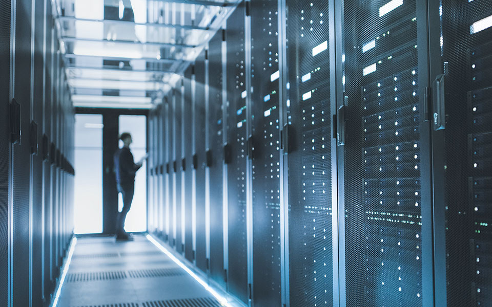 στην-αφετηρία-τα-data-centers-από-lamda-hellix-και-microsoft-561517420