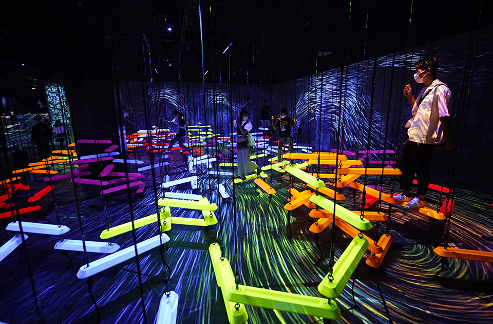 Πολύχρωμη αναρρίχηση