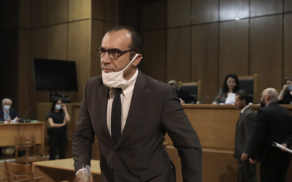 χρυσή-αυγή-αποφυλακίζεται-ο-αρβανίτη-561488293