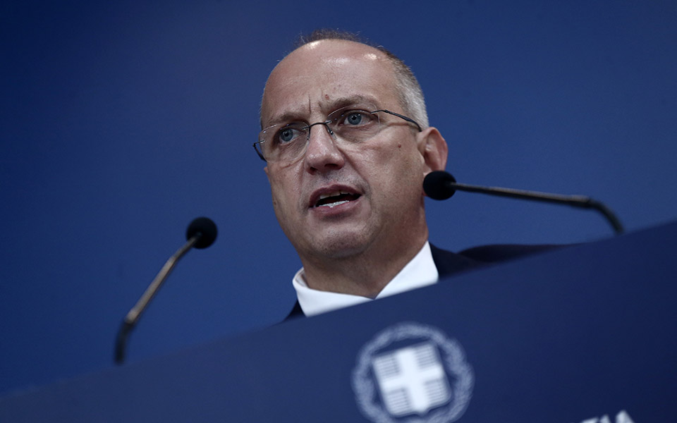 οικονόμου-σε-τρεις-άξονες-τα-μέτρα-στή-561489937