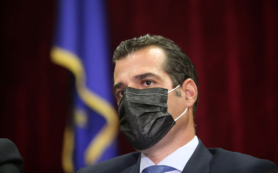 θ-πλεύρης-ζητώ-συγγνώμη-εάν-προσέβαλα-561482428