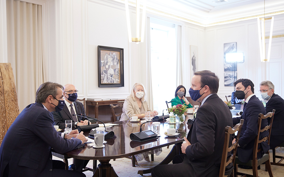 μητσοτάκης-σε-αμερικανούς-γερουσιασ-561488017