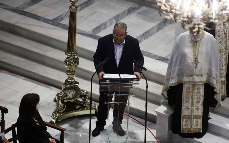 κουτσούμπας-για-θεοδωράκη-δεν-σε-απο-561491296