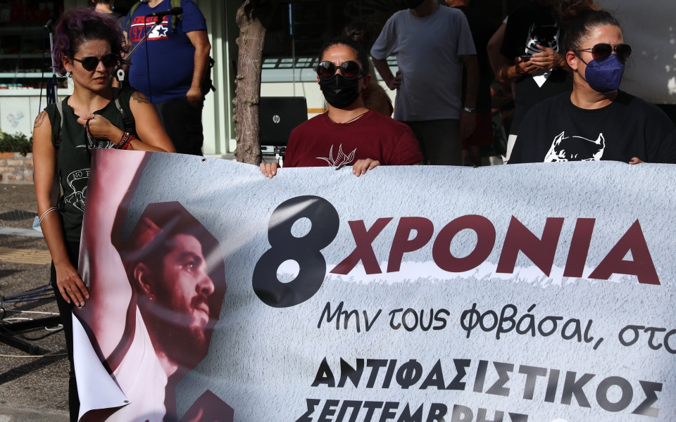 Σε εξέλιξη η πορεία για τη δολοφονία του Παύλου Φύσσα στο Κερατσίνι-2