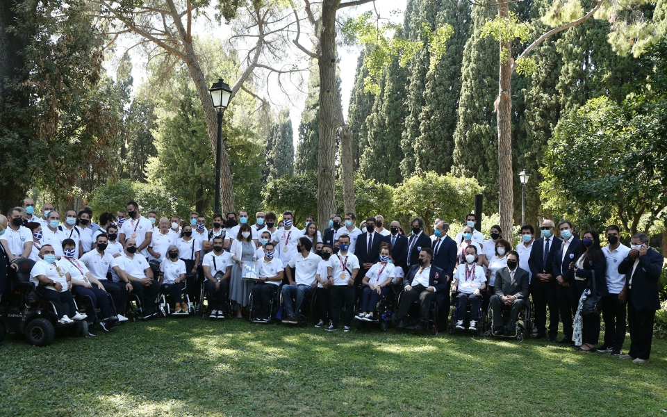 Κ. Σακελλαροπούλου: Δέχθηκε αθλητές και προπονητές της Παραολυμπιακής ομάδας-1