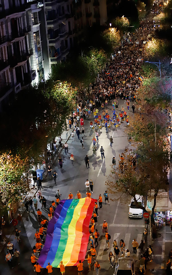 Thessaloniki Pride: Στα χρώματα του ουράνιου τόξου ο Λευκός Πύργος-1