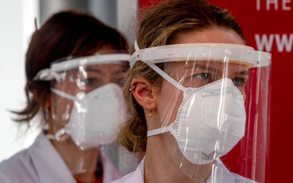 γερμανία-οι-εργοδότες-σε-σχολεία-και-γ-561484960