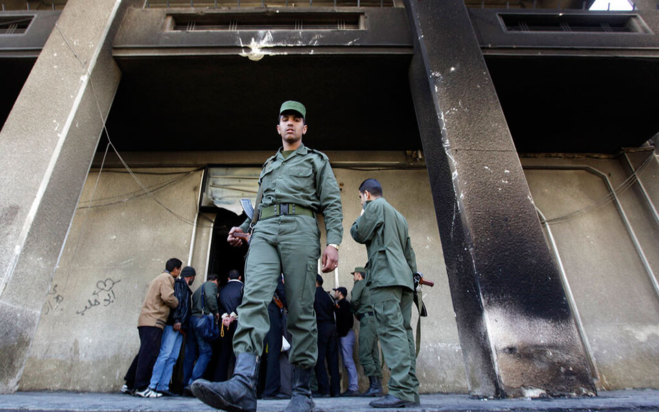 συρία-ο-στρατός-μπήκε-στα-προάστια-της-561491473