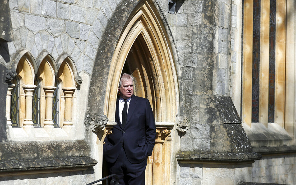 πρίγκιπας-άντριου-παρέλαβε-μήνυση-γι-561494908