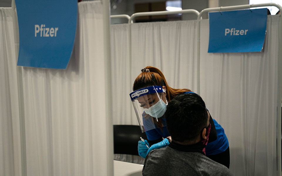 ηπα-cdc-σύσταση-για-τρίτη-δόση-στους-άν-561510706