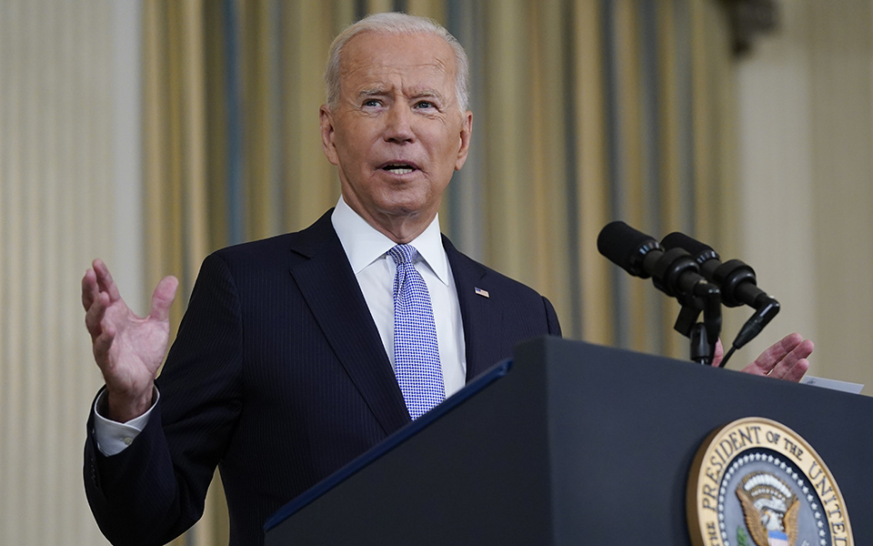 μπάιντεν-η-αναμνηστική-δόση-του-εμβολ-561511744