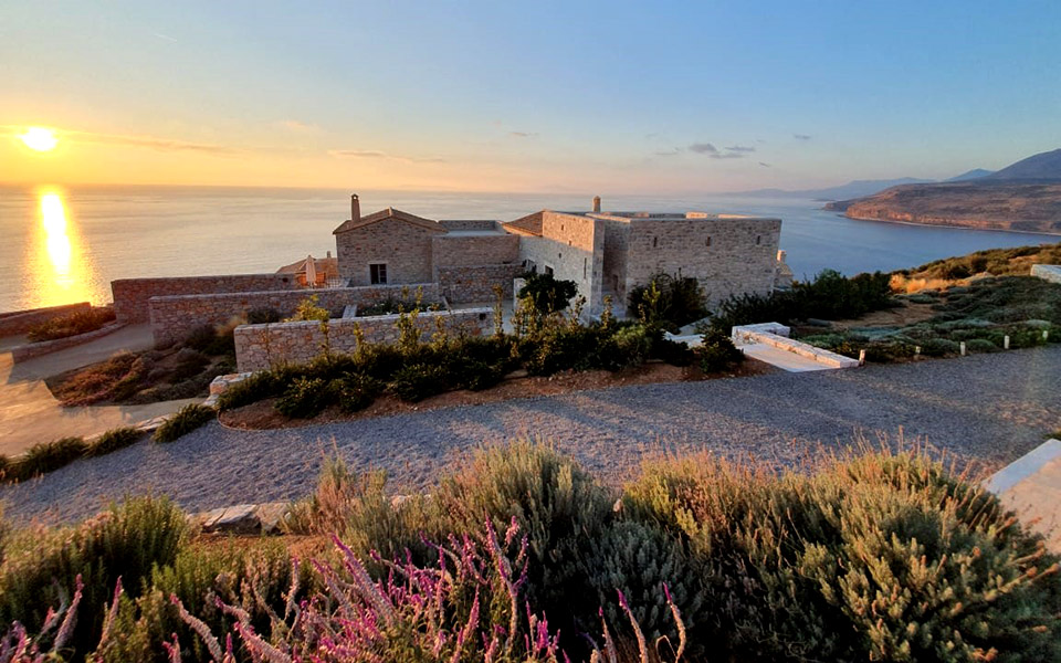 aria-estate-suites-spa-στην-αρεόπολη-της-μάνης-561505393