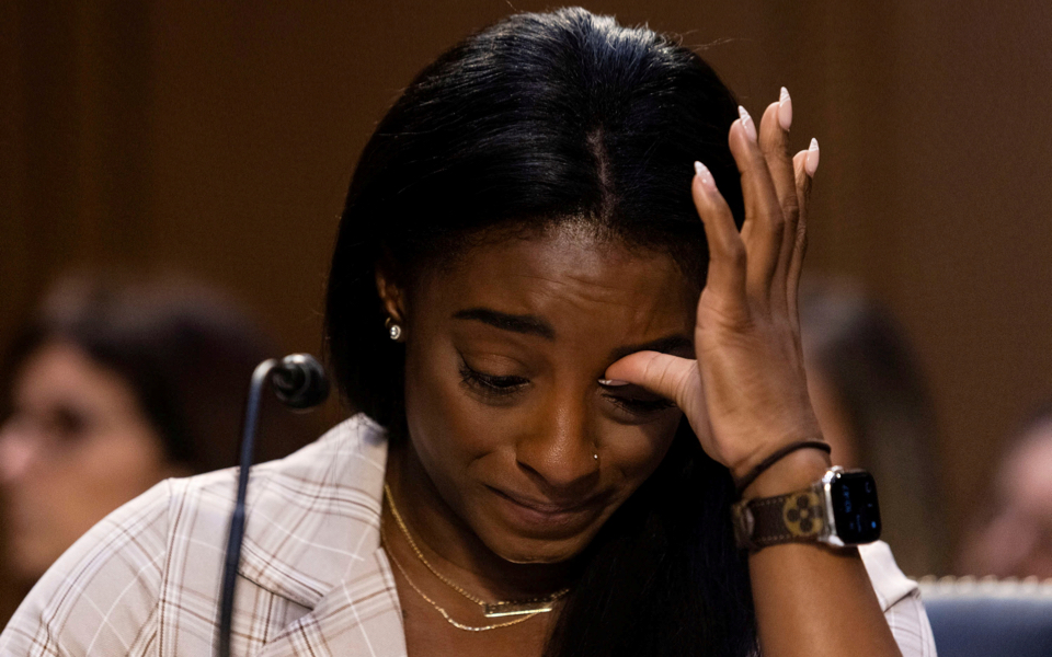 ΗΠΑ: Δριμύ «κατηγορώ» κατά FBI για τον βιαστή αθλίατρο – Καταπέλτης στην κατάθεσή της η Σιμόν Μπάιλς-1