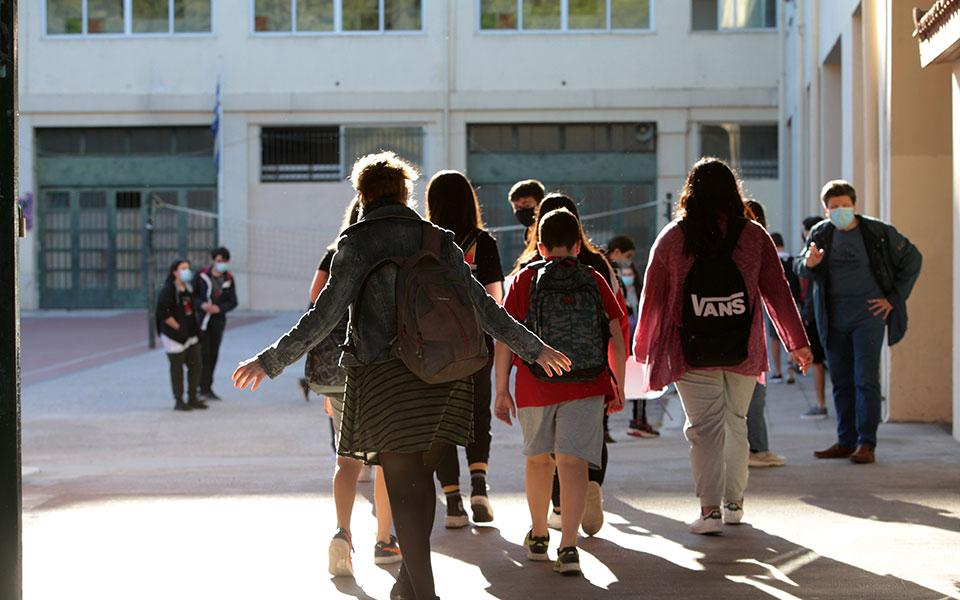 τι-εισηγούνται-οι-ειδκοί-για-τα-σχολεί-561482653