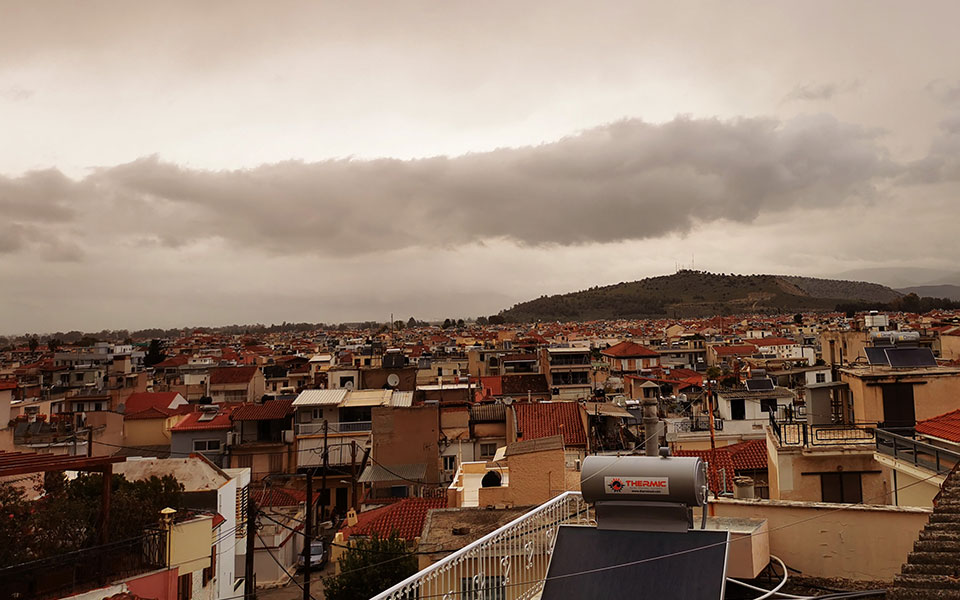 meteo-τοπικές-βροχές-καταιγίδες-και-πτώση-561517906