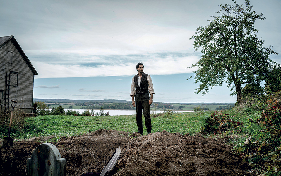 εκεί-που-παραμονεύει-ο-τρόμος-561508663