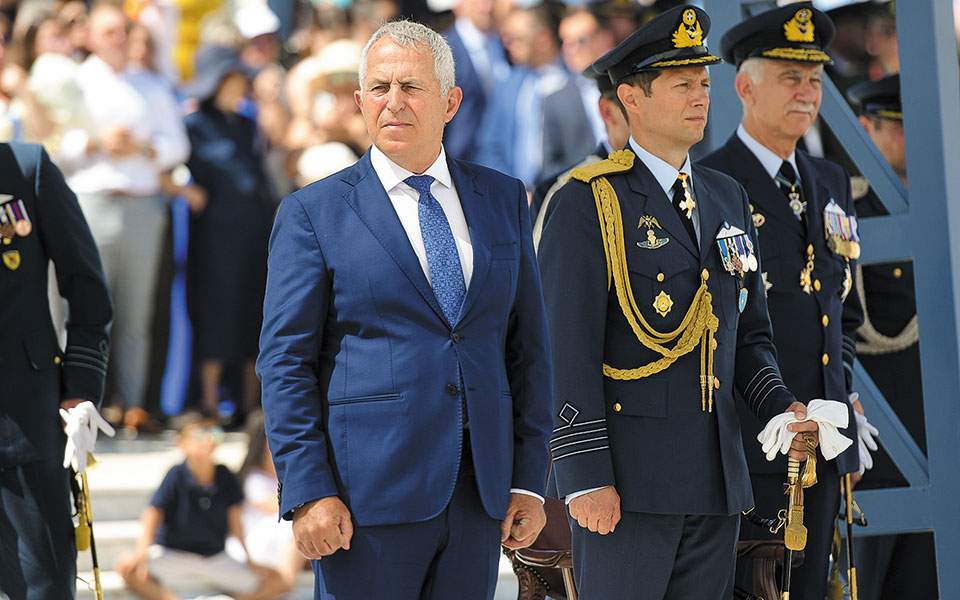 ανασχηματισμός-το-παρασκήνιο-της-άρν-561481486