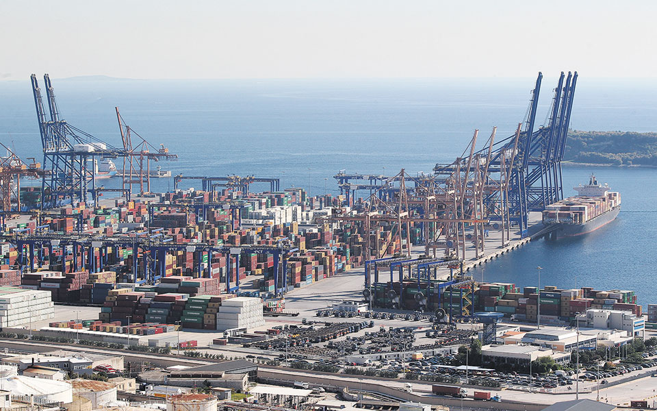 ξέφρενο-ράλι-στις-τιμές-των-πρώτων-υλώ-561482866