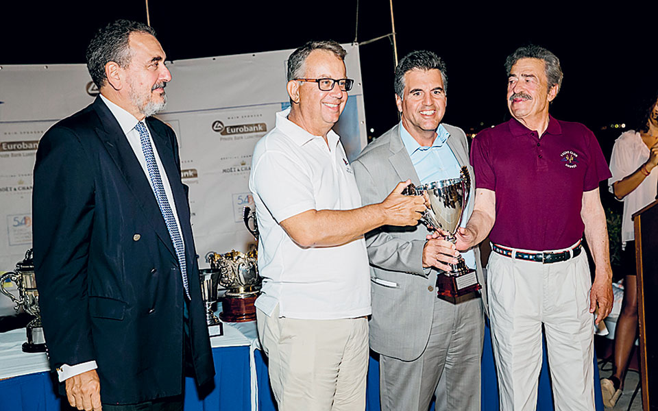Η ιστορική ρεγκάτα της Ανδρου ανέδειξε νικητές έπειτα από δύσκολες μάχες-2